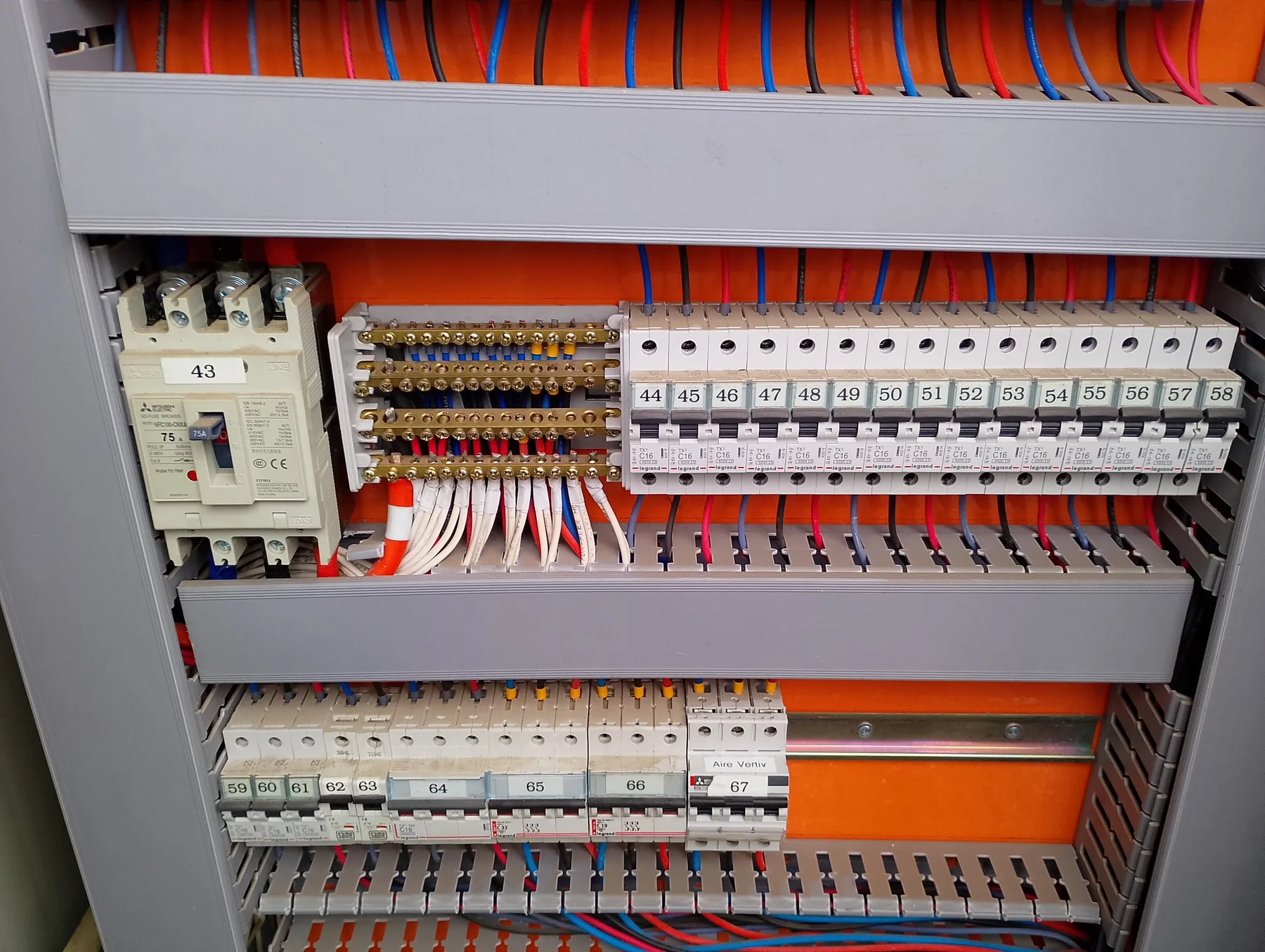LL Ingeniería y Construcción SpA — registro de trabajo eléctrico 17