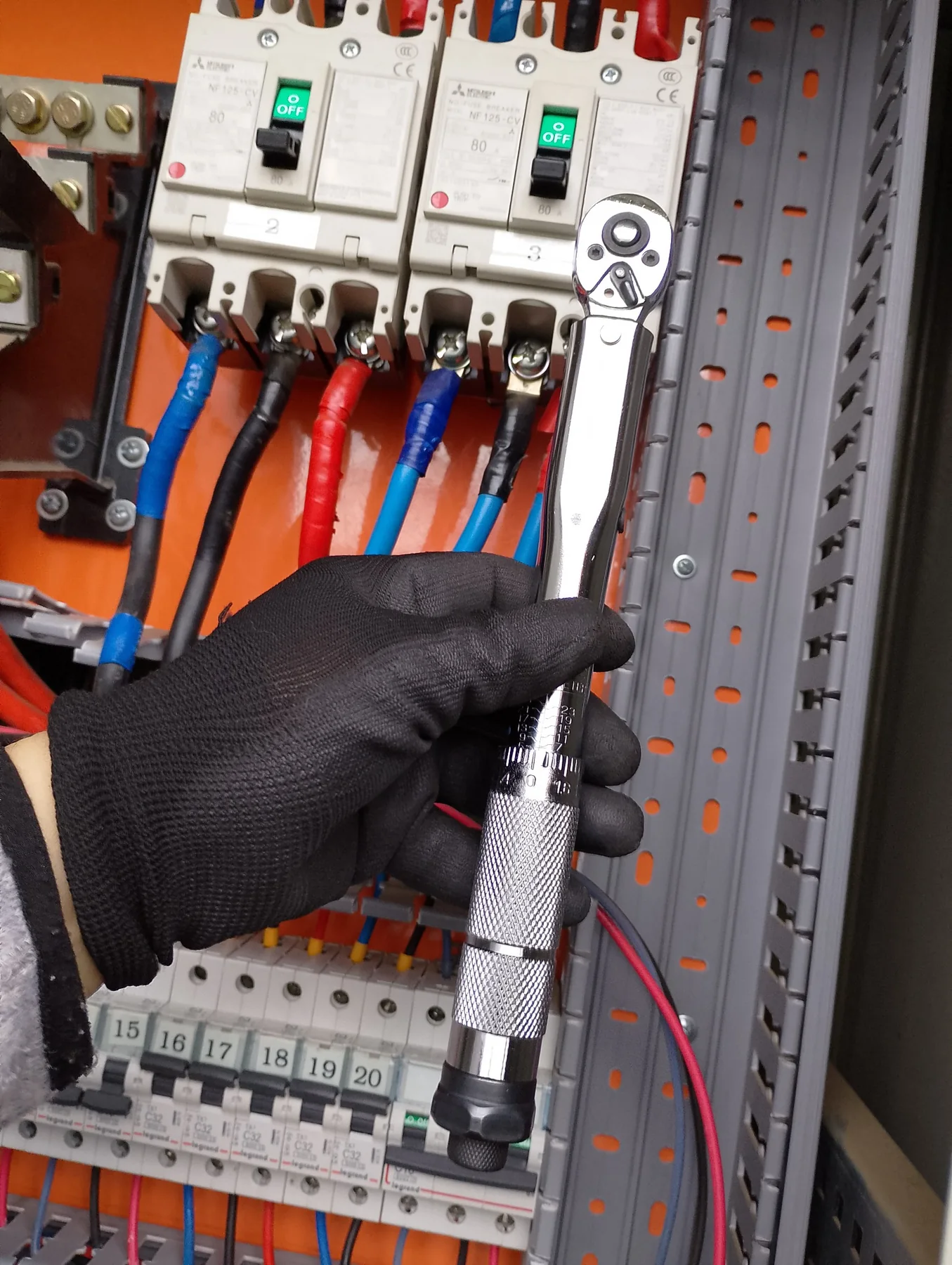 LL Ingeniería y Construcción SpA — registro de trabajo eléctrico 26