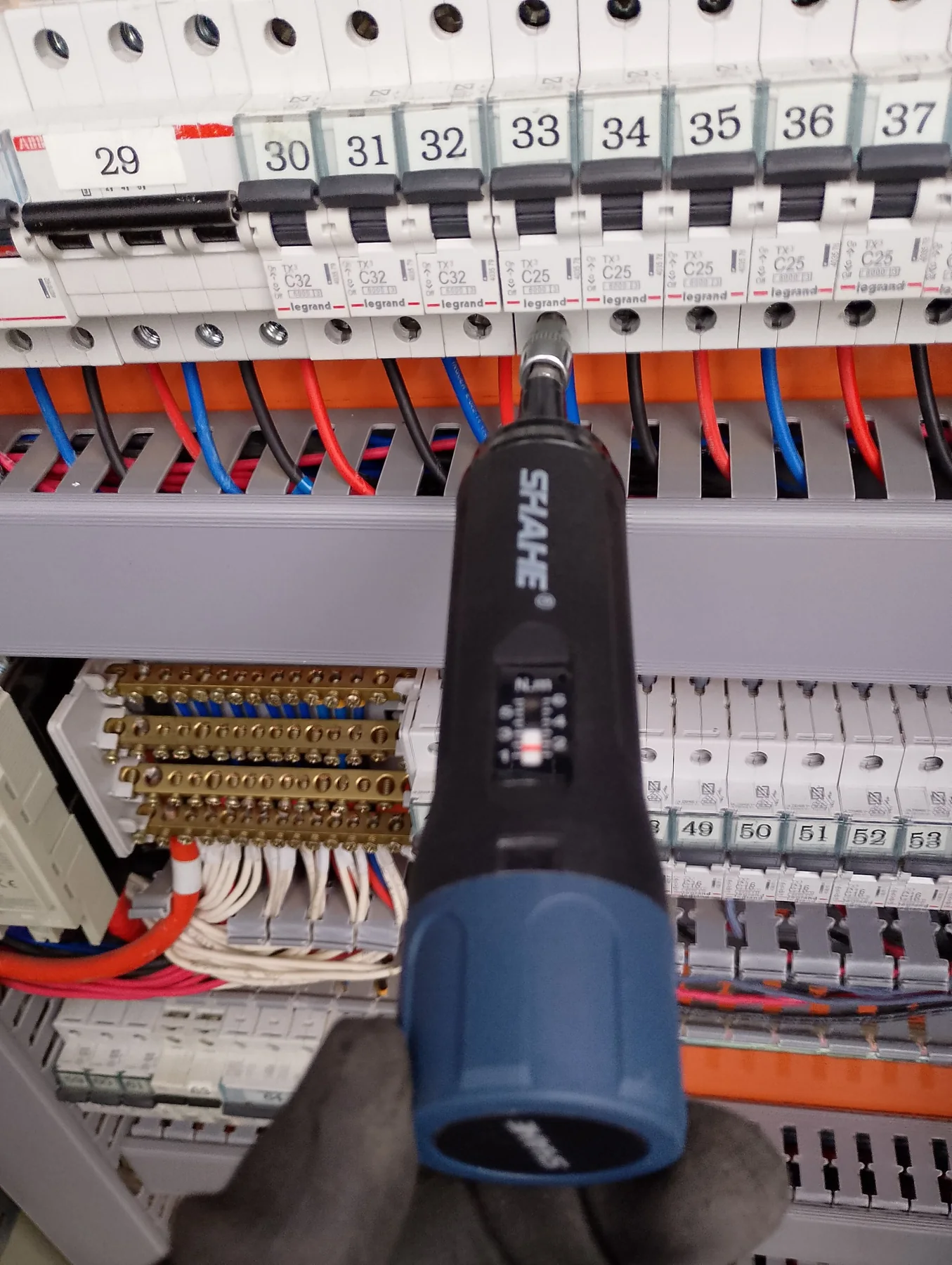 LL Ingeniería y Construcción SpA — registro de trabajo eléctrico 27